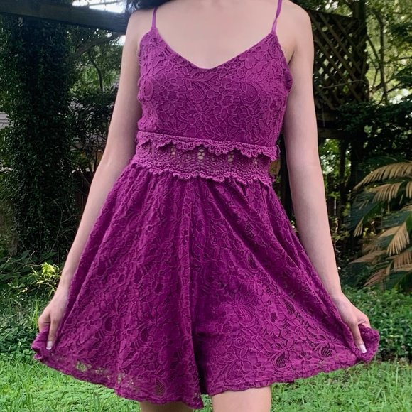 🥑FREE🥑 w/any FP purchase Altar'd State Lace Crochet Romper in Violet - Picture 1 of 3